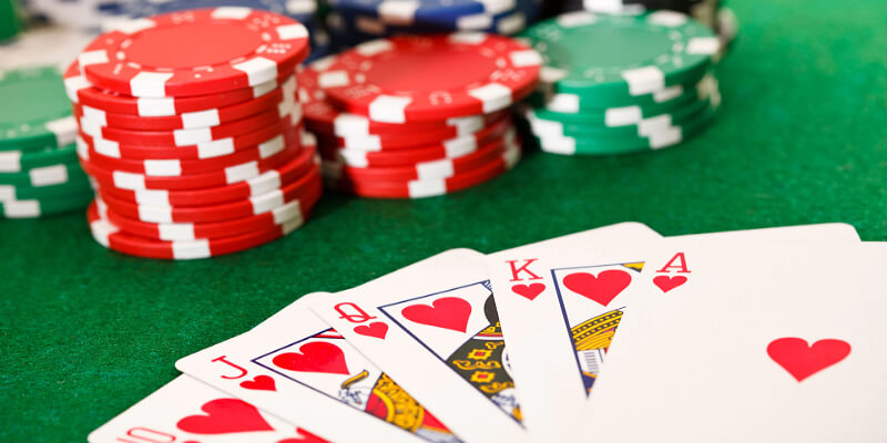Poker đang là game được nhiều người yêu thích và quan tâm